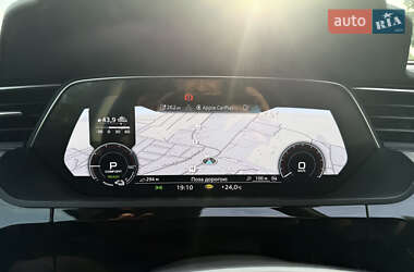 Внедорожник / Кроссовер Audi Q8 e-tron 2023 в 