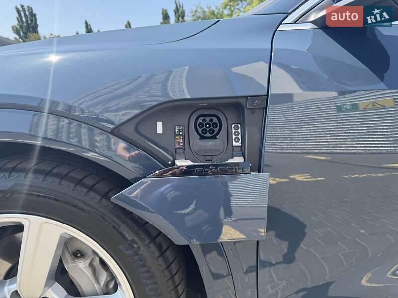 Внедорожник / Кроссовер Audi Q8 e-tron 2023 в Одессе
