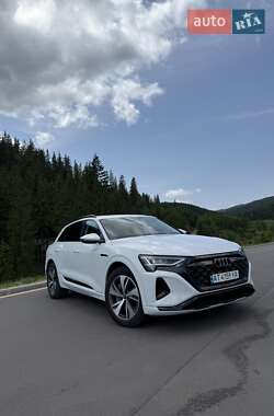 Внедорожник / Кроссовер Audi Q8 e-tron 2023 в Буковеле