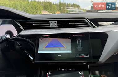 Внедорожник / Кроссовер Audi Q8 e-tron 2023 в 
