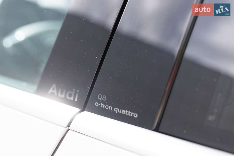 Внедорожник / Кроссовер Audi Q8 e-tron 2024 в Киеве