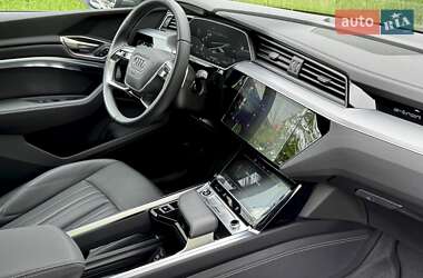 Внедорожник / Кроссовер Audi Q8 e-tron 2024 в 