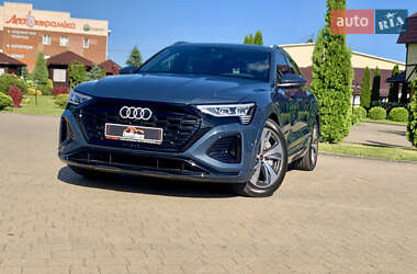 Внедорожник / Кроссовер Audi Q8 e-tron 2023 в 