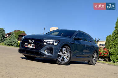 Внедорожник / Кроссовер Audi Q8 e-tron 2023 в 