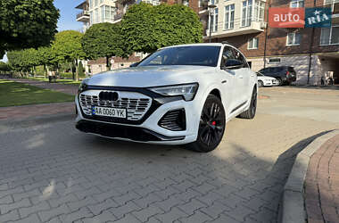 Внедорожник / Кроссовер Audi Q8 e-tron 2023 в 