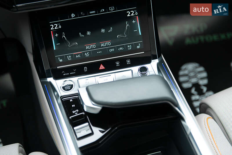 Внедорожник / Кроссовер Audi Q8 e-tron 2023 в Мукачево