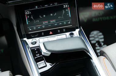 Внедорожник / Кроссовер Audi Q8 e-tron 2023 в 