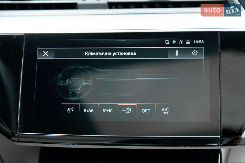 Внедорожник / Кроссовер Audi Q8 e-tron 2023 в Мукачево
