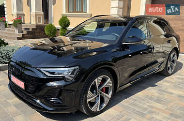 Внедорожник / Кроссовер Audi Q8 e-tron 2023 в 