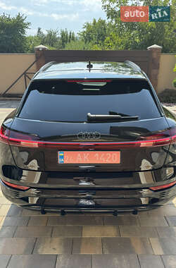 Внедорожник / Кроссовер Audi Q8 e-tron 2023 в 