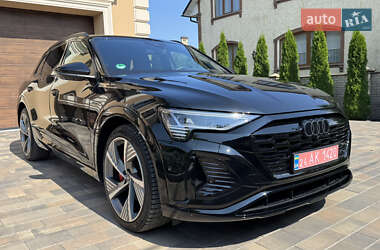 Внедорожник / Кроссовер Audi Q8 e-tron 2023 в 