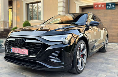Внедорожник / Кроссовер Audi Q8 e-tron 2023 в 