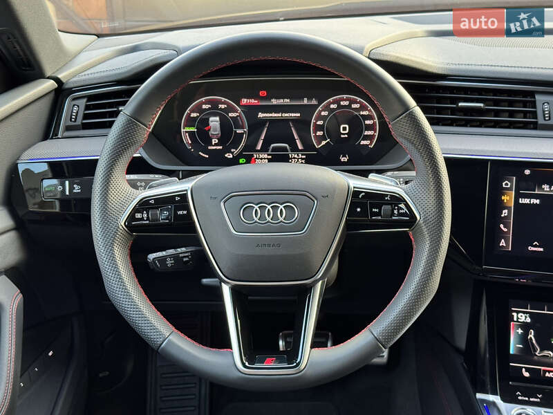 Внедорожник / Кроссовер Audi Q8 e-tron 2023 в Черновцах