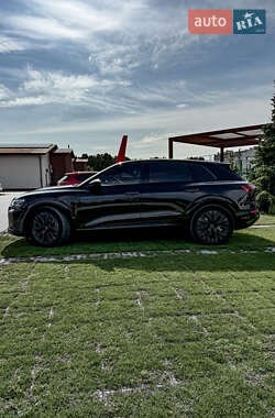 Внедорожник / Кроссовер Audi Q8 e-tron 2023 в 