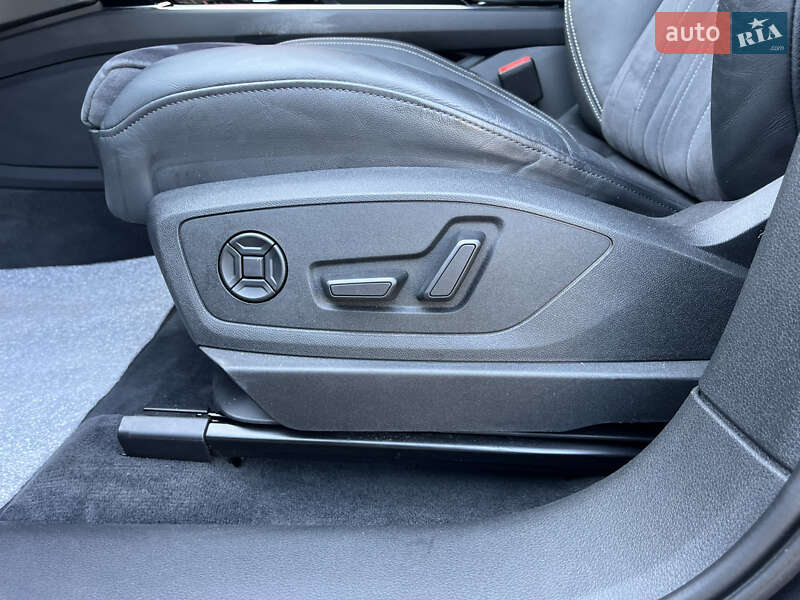 Внедорожник / Кроссовер Audi Q8 e-tron 2023 в Ровно