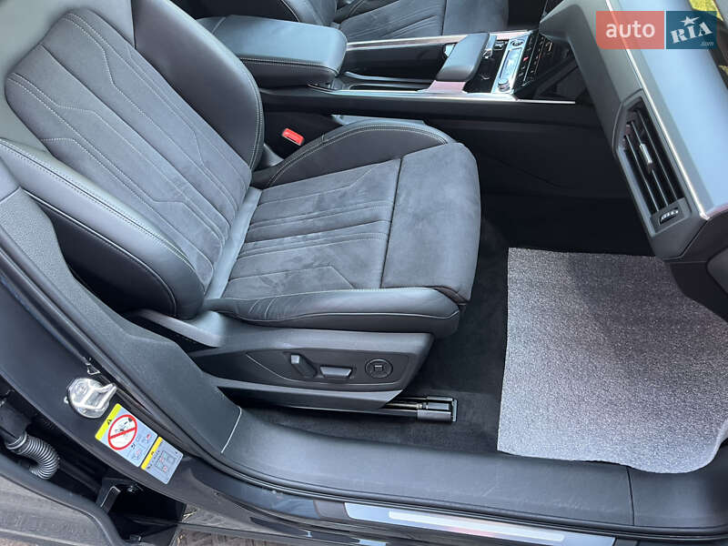 Внедорожник / Кроссовер Audi Q8 e-tron 2023 в Ровно