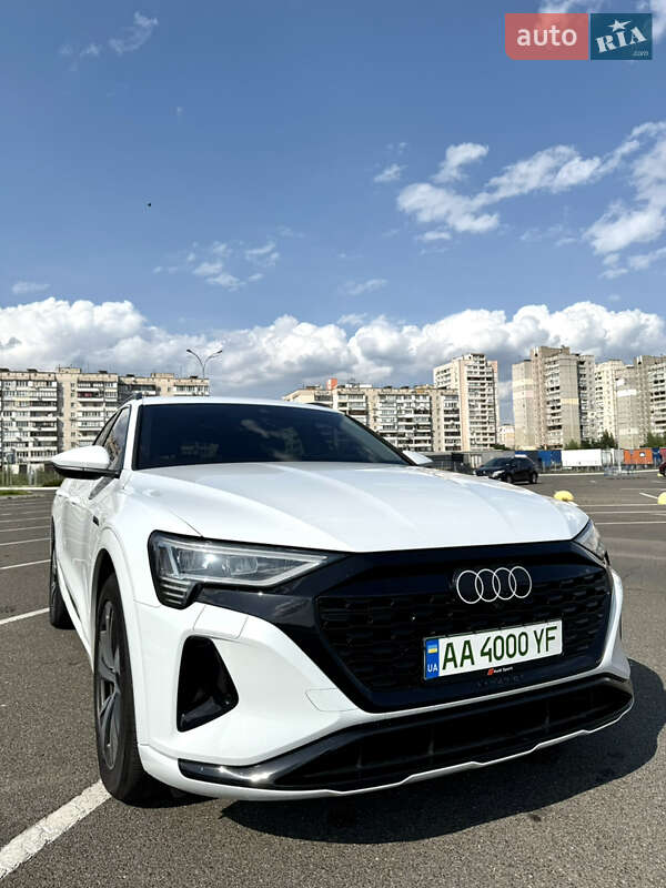 Audi Q8 e-tron 2023