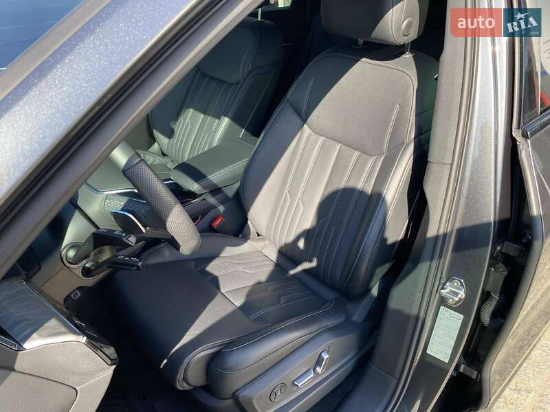 Внедорожник / Кроссовер Audi Q8 e-tron 2023 в Днепре