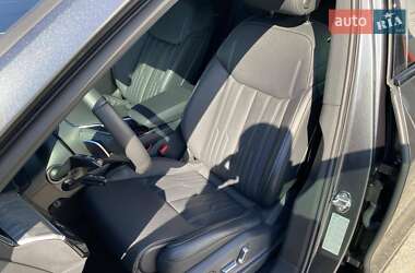 Внедорожник / Кроссовер Audi Q8 e-tron 2023 в 