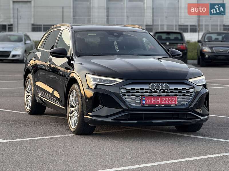 Внедорожник / Кроссовер Audi Q8 e-tron 2023 в Ровно