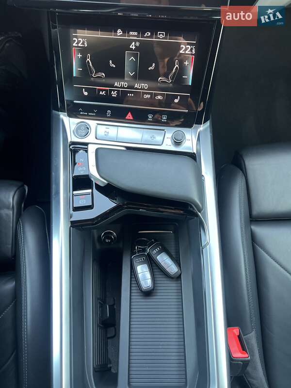 Внедорожник / Кроссовер Audi Q8 e-tron 2023 в Ровно