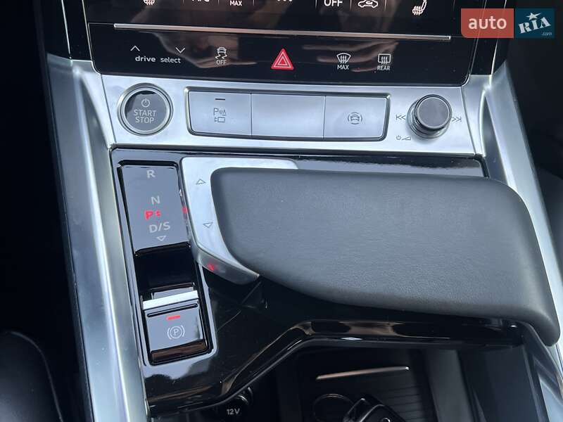 Внедорожник / Кроссовер Audi Q8 e-tron 2023 в Ровно