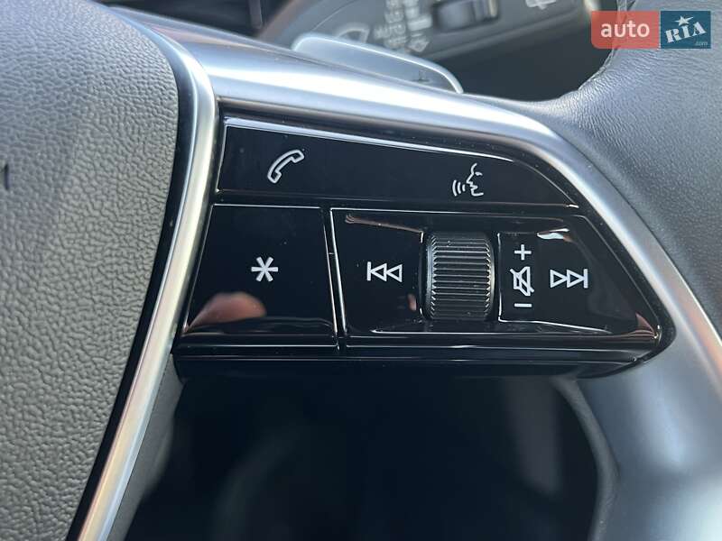 Внедорожник / Кроссовер Audi Q8 e-tron 2023 в Ровно