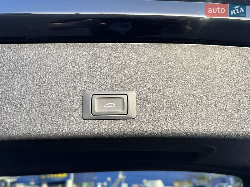 Внедорожник / Кроссовер Audi Q8 e-tron 2023 в Ровно