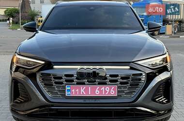 Внедорожник / Кроссовер Audi Q8 e-tron 2024 в 