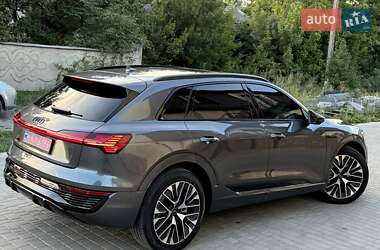 Внедорожник / Кроссовер Audi Q8 e-tron 2024 в 