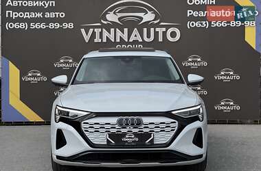 Позашляховик / Кросовер Audi Q8 e-tron 2023 в 