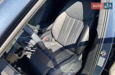 Позашляховик / Кросовер Audi Q8 e-tron 2023 в 