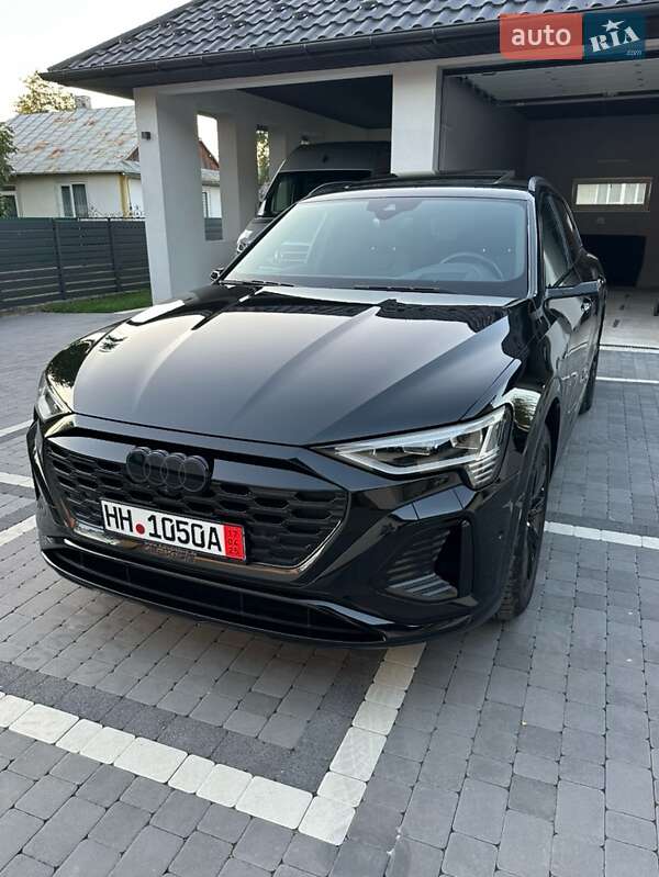 Внедорожник / Кроссовер Audi Q8 e-tron 2023 в Богородчанах