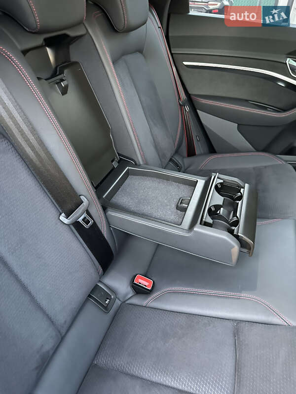 Внедорожник / Кроссовер Audi Q8 e-tron 2023 в Богородчанах