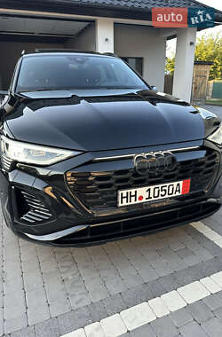 Внедорожник / Кроссовер Audi Q8 e-tron 2023 в 