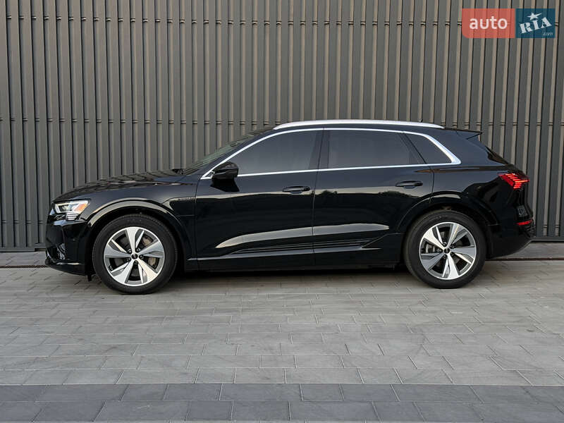 Внедорожник / Кроссовер Audi Q8 e-tron 2023 в Киеве фото 4 Внедорожник / Кроссовер Audi Q8 e-tron 2023 в Киеве