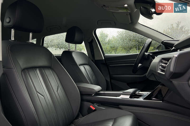 Внедорожник / Кроссовер Audi Q8 e-tron 2024 в Львове фото 21 Внедорожник / Кроссовер Audi Q8 e-tron 2024 в Львове