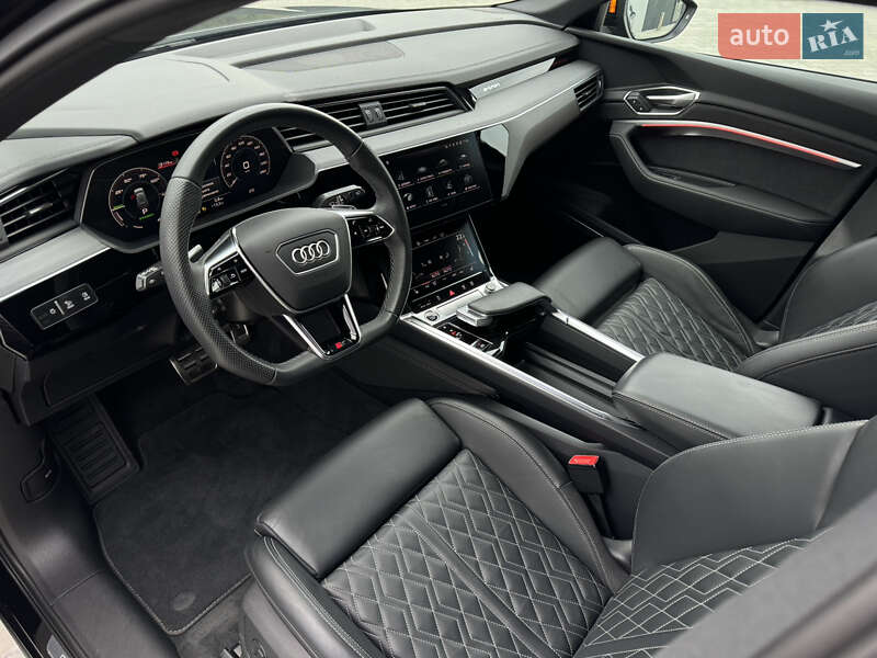 Внедорожник / Кроссовер Audi Q8 e-tron 2023 в Мукачево