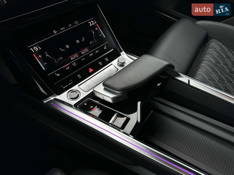 Внедорожник / Кроссовер Audi Q8 e-tron 2023 в Мукачево