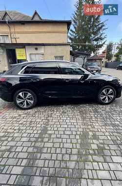 Внедорожник / Кроссовер Audi Q8 e-tron 2023 в 