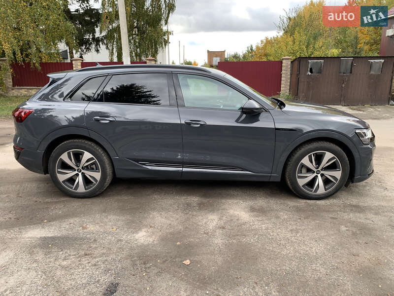Внедорожник / Кроссовер Audi Q8 e-tron 2024 в Бердичеве фото 3 Внедорожник / Кроссовер Audi Q8 e-tron 2024 в Бердичеве