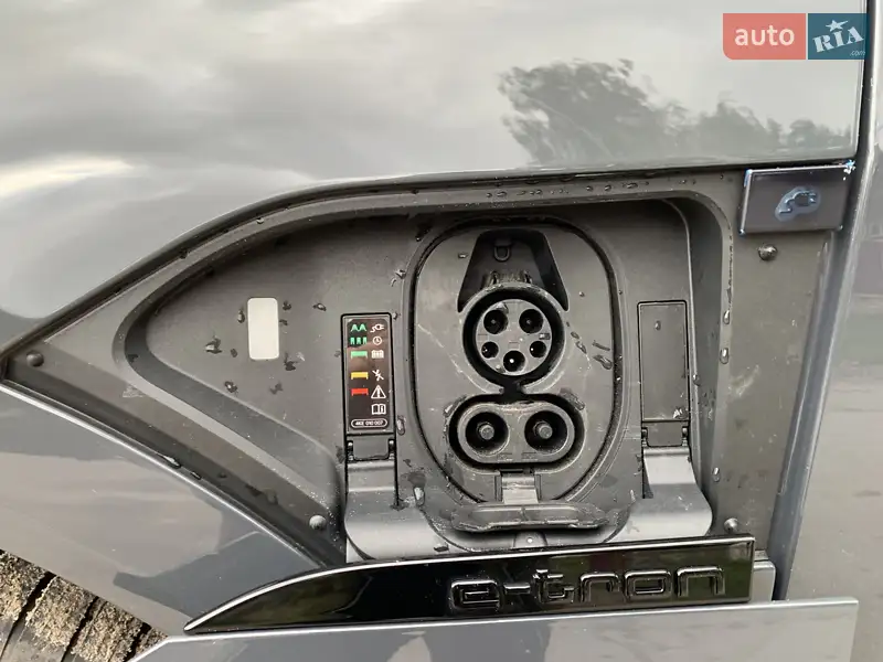 Audi Q8 e-tron 2024 VIN WA14AAGE9RB054902 фото оголошення 36 з 71