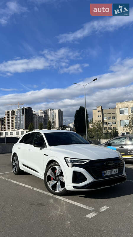 Внедорожник / Кроссовер Audi Q8 e-tron 2024 в Киеве