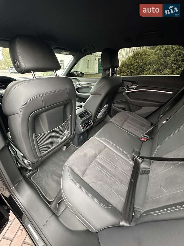 Внедорожник / Кроссовер Audi Q8 e-tron 2024 в Днепре фото 18 Внедорожник / Кроссовер Audi Q8 e-tron 2024 в Днепре