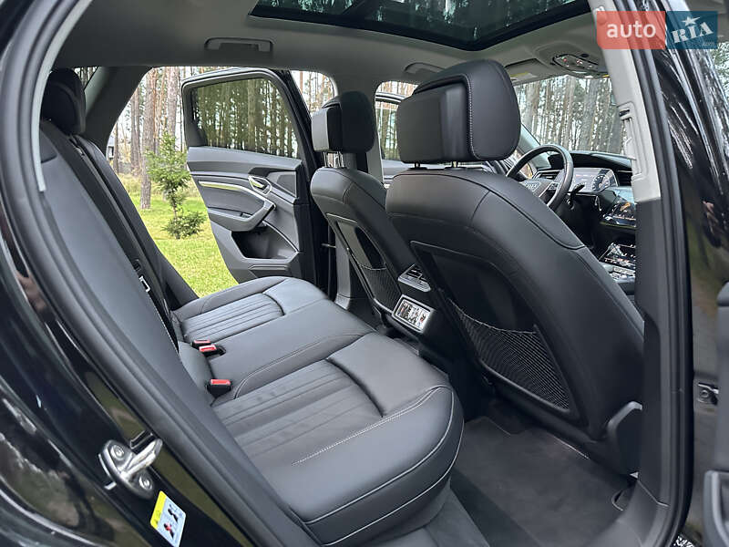 Внедорожник / Кроссовер Audi Q8 e-tron 2023 в Житомире фото 60 Внедорожник / Кроссовер Audi Q8 e-tron 2023 в Житомире