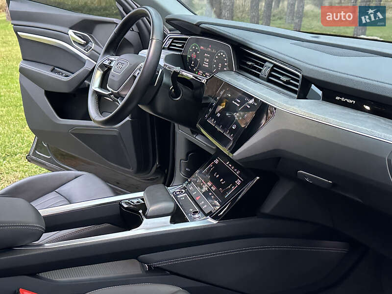 Внедорожник / Кроссовер Audi Q8 e-tron 2023 в Житомире фото 52 Внедорожник / Кроссовер Audi Q8 e-tron 2023 в Житомире
