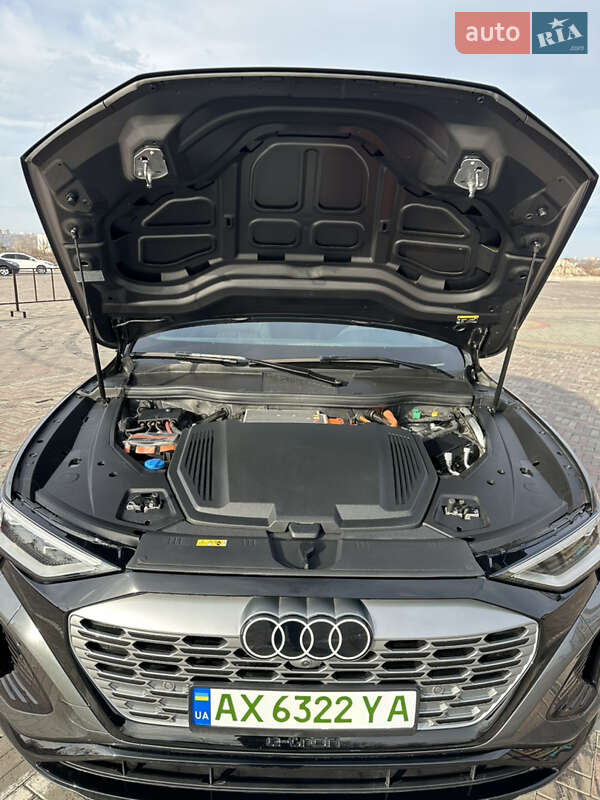 Внедорожник / Кроссовер Audi Q8 e-tron 2023 в Харькове