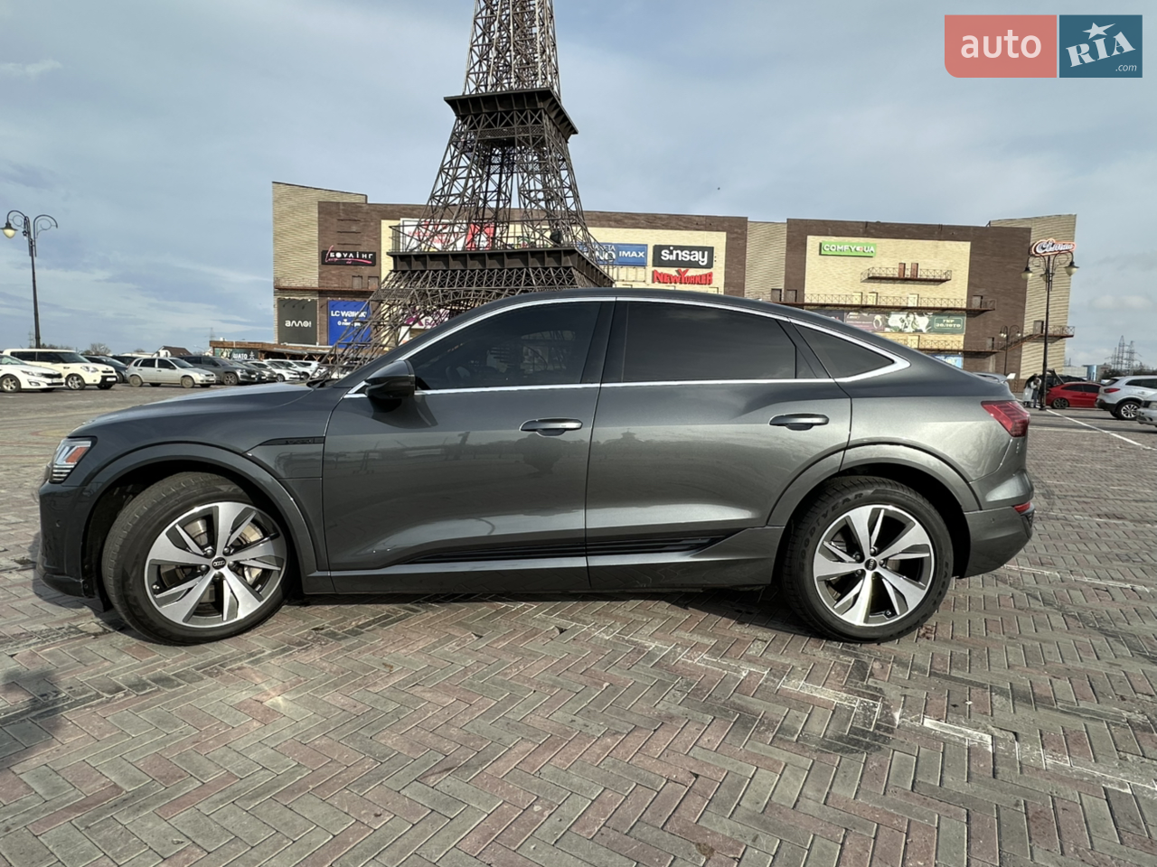 2024 Audi Q8 - мініатюра 19