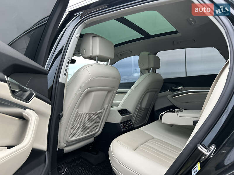 Внедорожник / Кроссовер Audi Q8 e-tron 2023 в Ровно фото 23 Внедорожник / Кроссовер Audi Q8 e-tron 2023 в Ровно