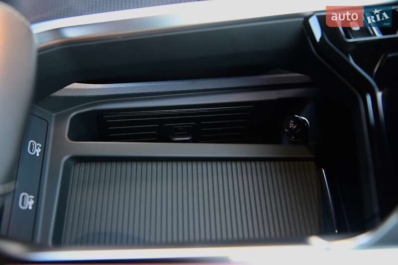 Внедорожник / Кроссовер Audi Q8 e-tron 2023 в Одессе фото 66 Внедорожник / Кроссовер Audi Q8 e-tron 2023 в Одессе